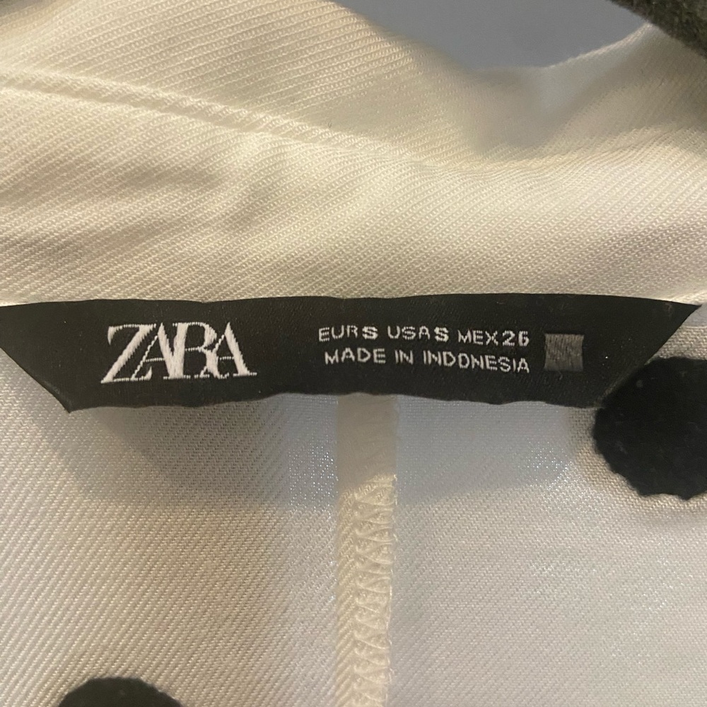 Zara: polka-dot button up sweater - Picture 4 of 5